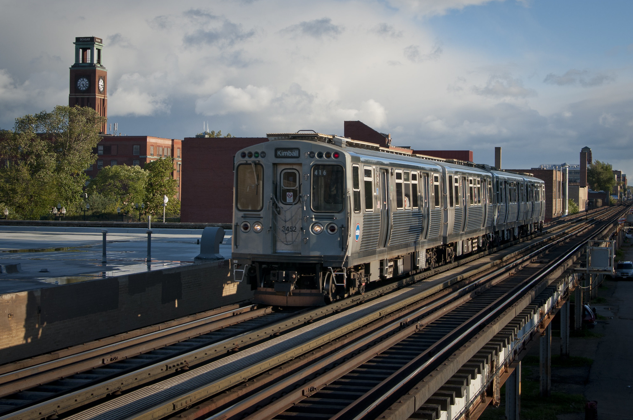 CTA Brown Line in Ravenswood, Photo by vxla flickr