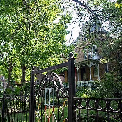 Uptown Chicago Home Styles